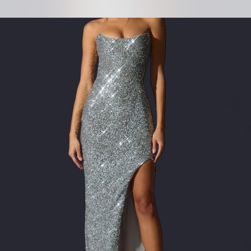 ‼️SOLD Oh Polly US Jasella Embellished Corset Gown in Silver.